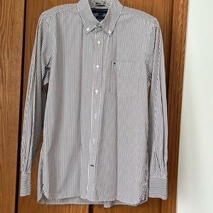 NWOT Tommy Hilfiger Striped Shirt. Size M
